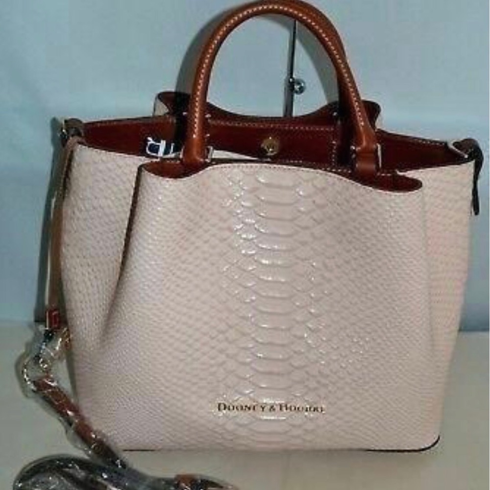 Dooney & Bourke purse
